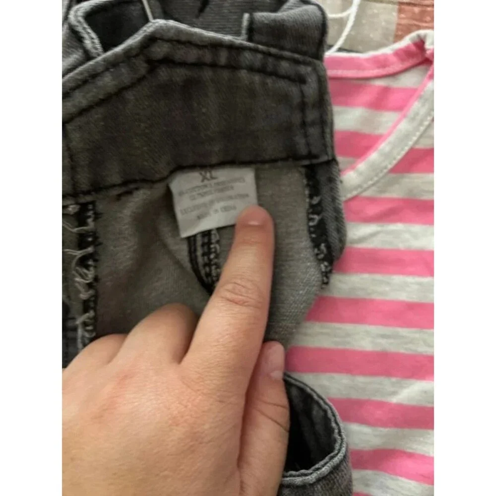 Girls’ Gray Overall Dress with Skulls & Pink Bow Size 6 NWT